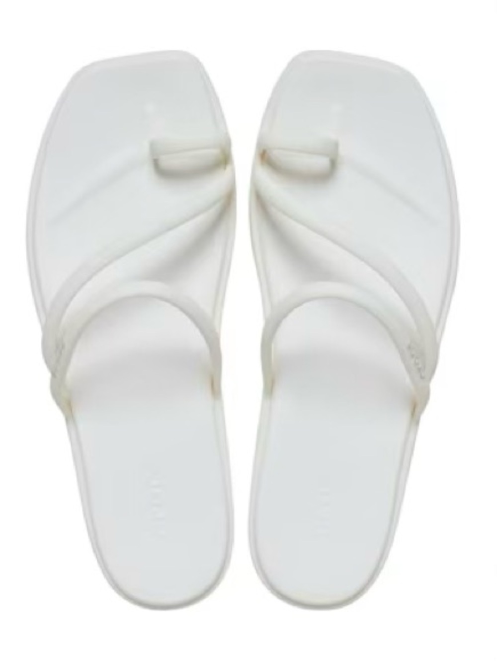 Crocs Miami Toe Loop Sandal size 7